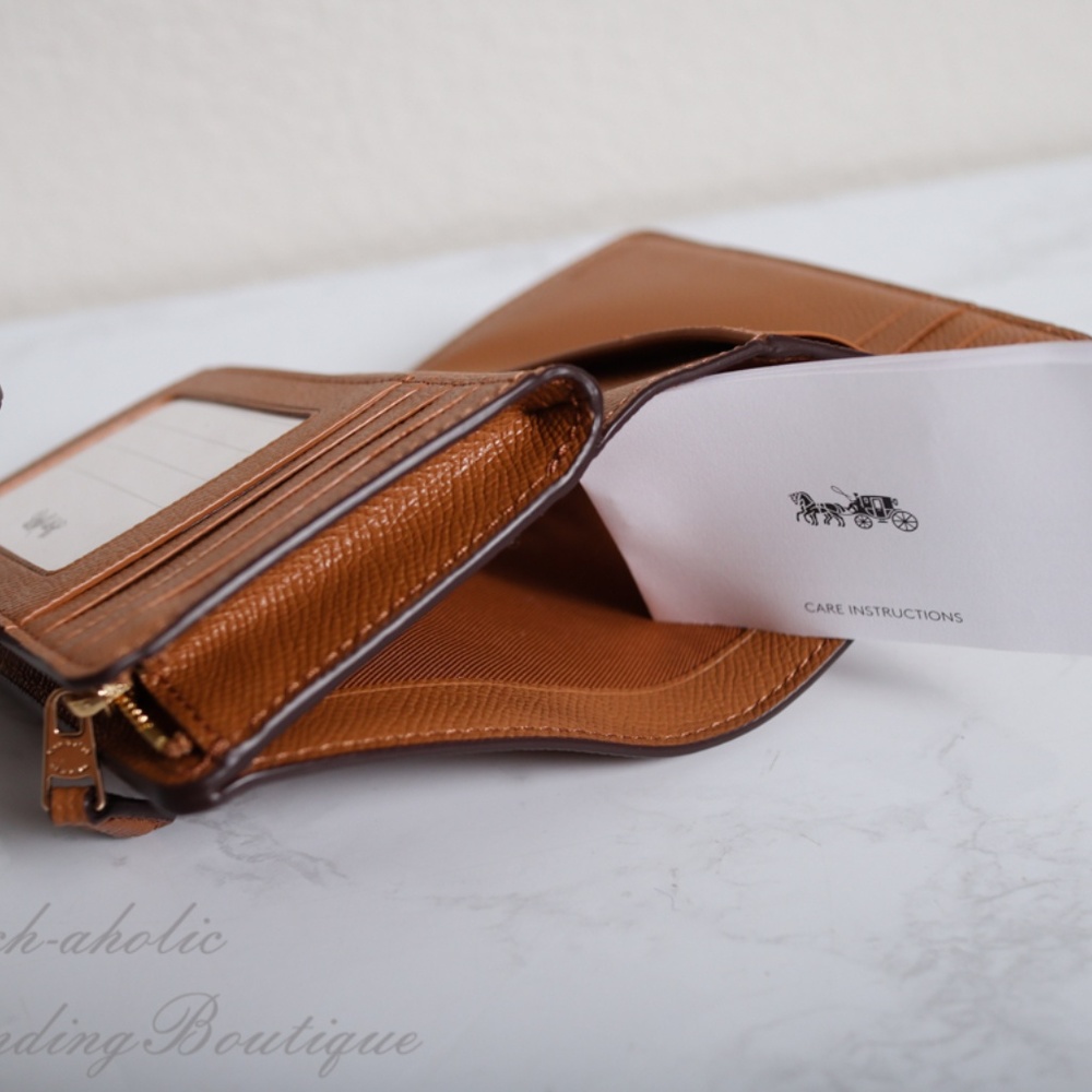 NWT Coach Medium Corner Zip Wallet in Saddle - Picture 7 of 7